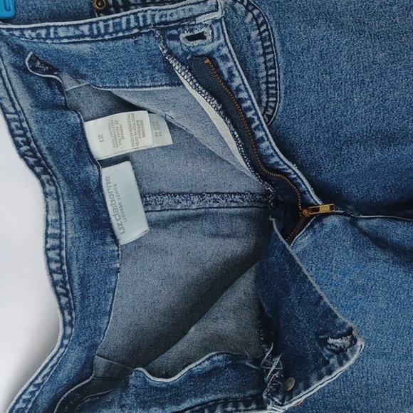 Vintage High Waisted Liz Claiborne Capri Jeans Size 12, front pockets - Picture 4 of 8